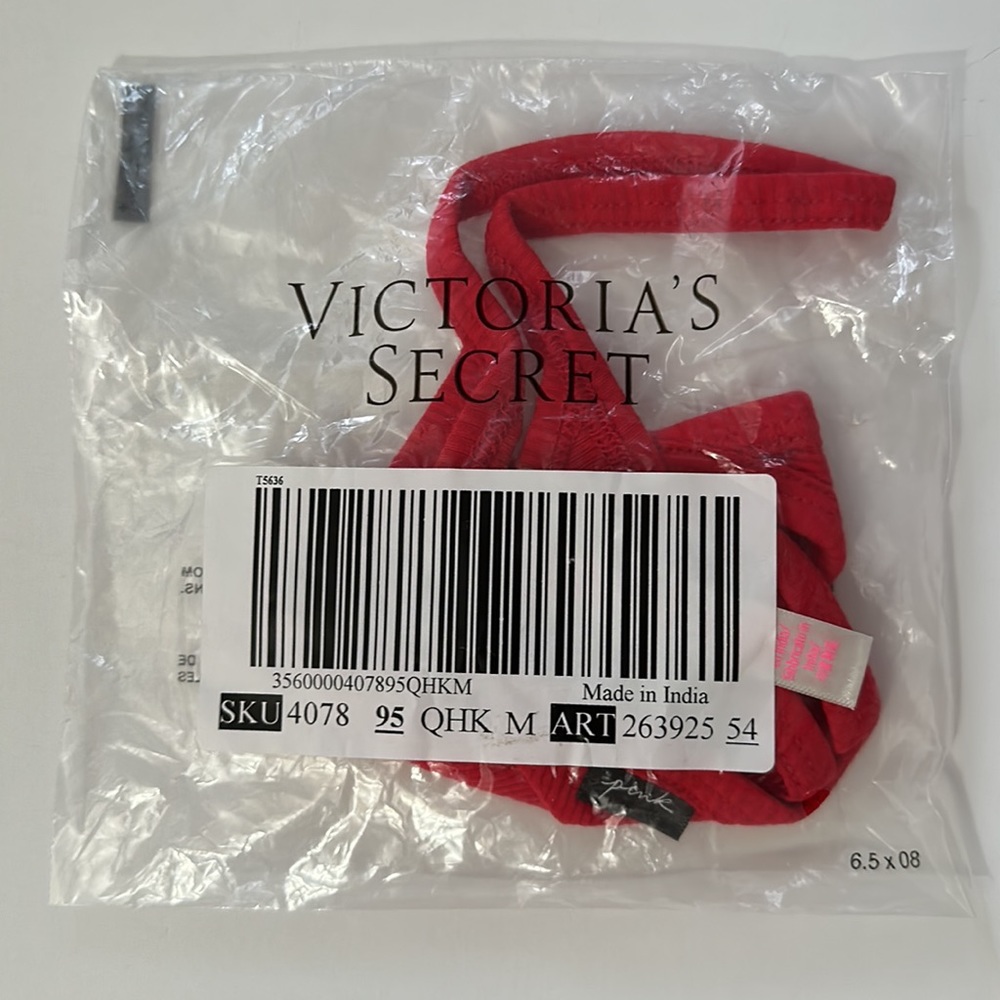 VS PINK V String Thong Red (M) - Picture 3 of 4